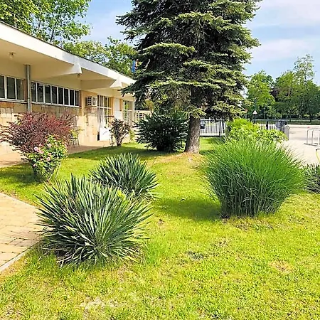 Bed & Breakfast Napsugar Club Es Panzio