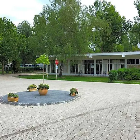 Bed & Breakfast Napsugar Club Es Panzio