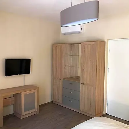 Napsugar Club Es Panzio Bed and Breakfast 3*