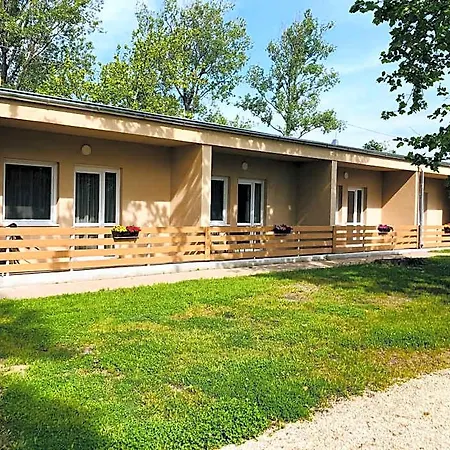 Napsugar Club Es Panzio Bed & Breakfast 3*