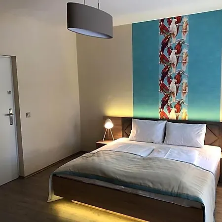 Napsugar Club Es Panzio Bed and Breakfast 3*