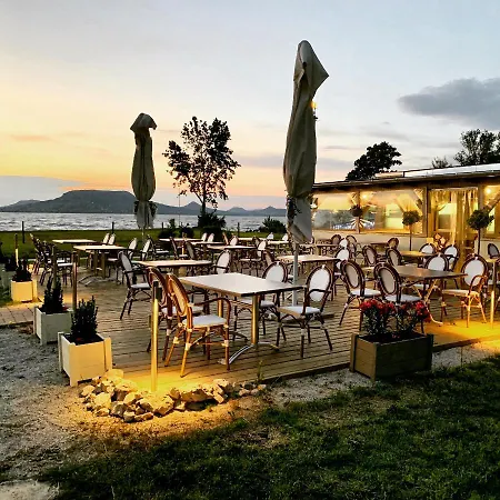 Napsugar Club Es Panzio Bed & Breakfast 3*